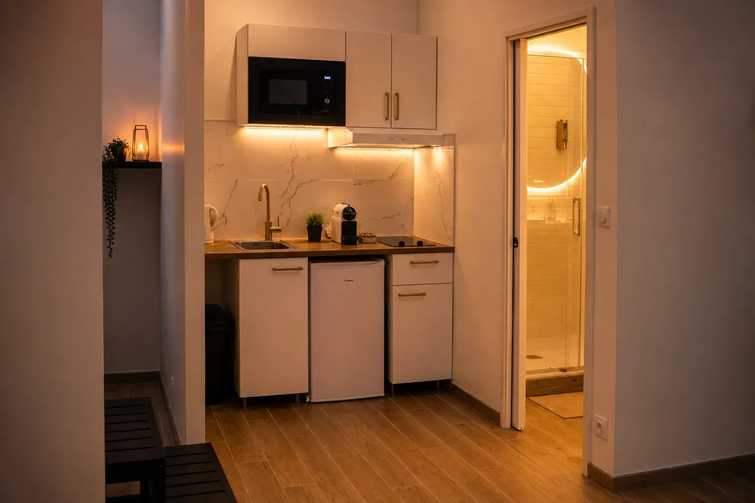 Suite Romantic Chic à Rouen — décoration tendre et cosy